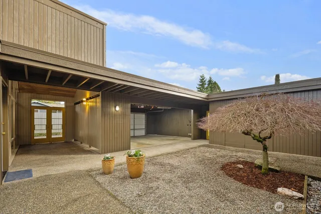 $1,375,000 | 5011 120th Avenue Southeast, Bellevue, WA 98006