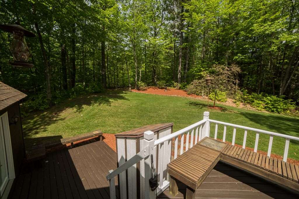 370 Raymond Road Deerfield, NH 03034 - Photo 11 of 40