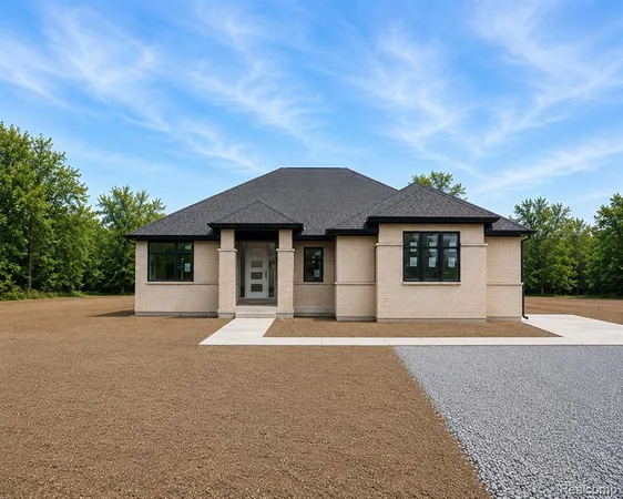 $589,000 | 4930 Daisy Lane, Almont, MI 48003
