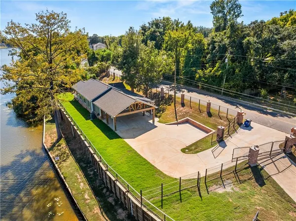 $399,900 | 1041 Washington Street, Natchitoches, LA 71457