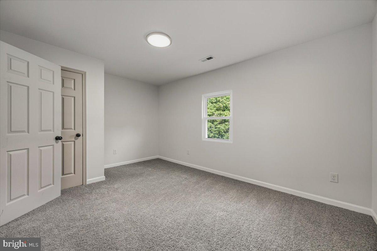 714 Pasadena Road Pasadena, MD 21122 - Photo 25 of 32 Gallery Image 25