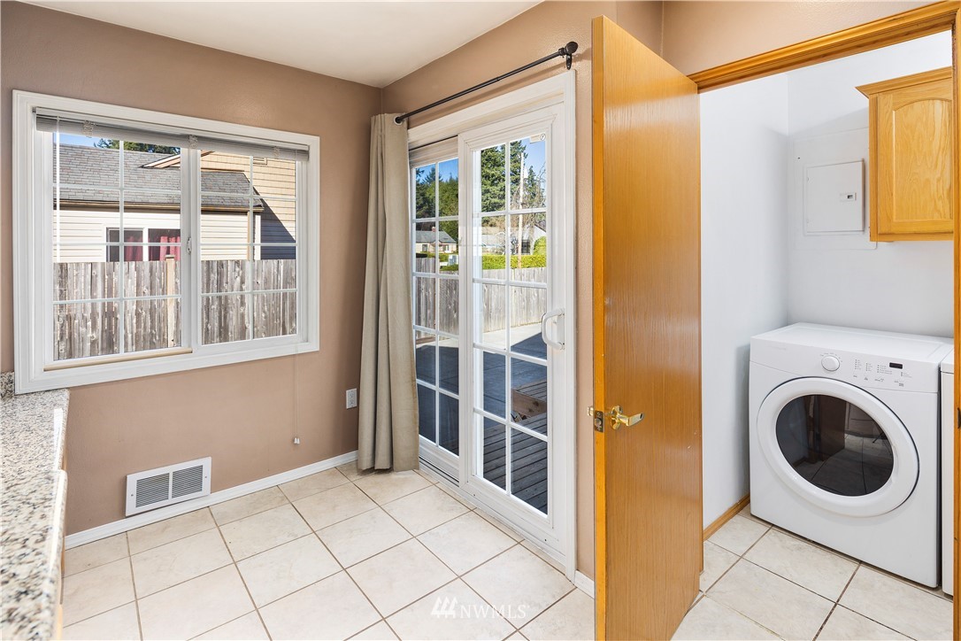 7002 Carson Road Everett, WA 98203 - Photo 12 of 33