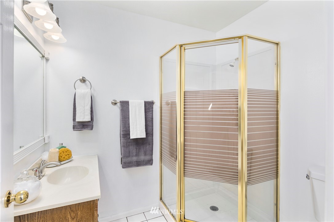 7002 Carson Road Everett, WA 98203 - Photo 16 of 33