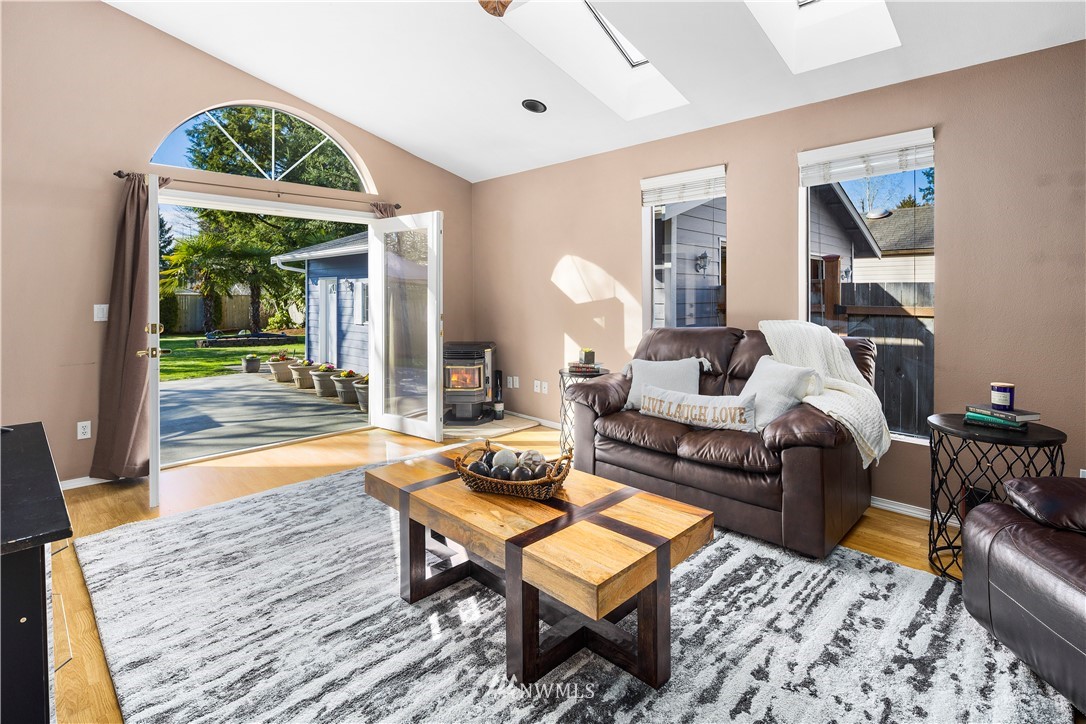 7002 Carson Road Everett, WA 98203 - Photo 18 of 33