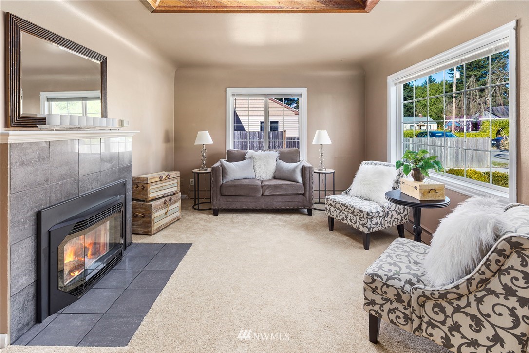 7002 Carson Road Everett, WA 98203 - Photo 8 of 33
