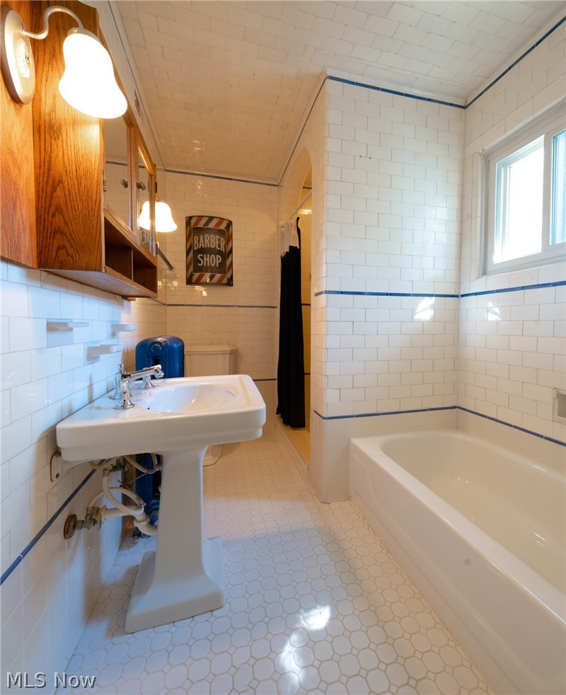 19760 Lorain Road Cleveland, OH 44126 - Photo 22 of 35 Gallery Image 22