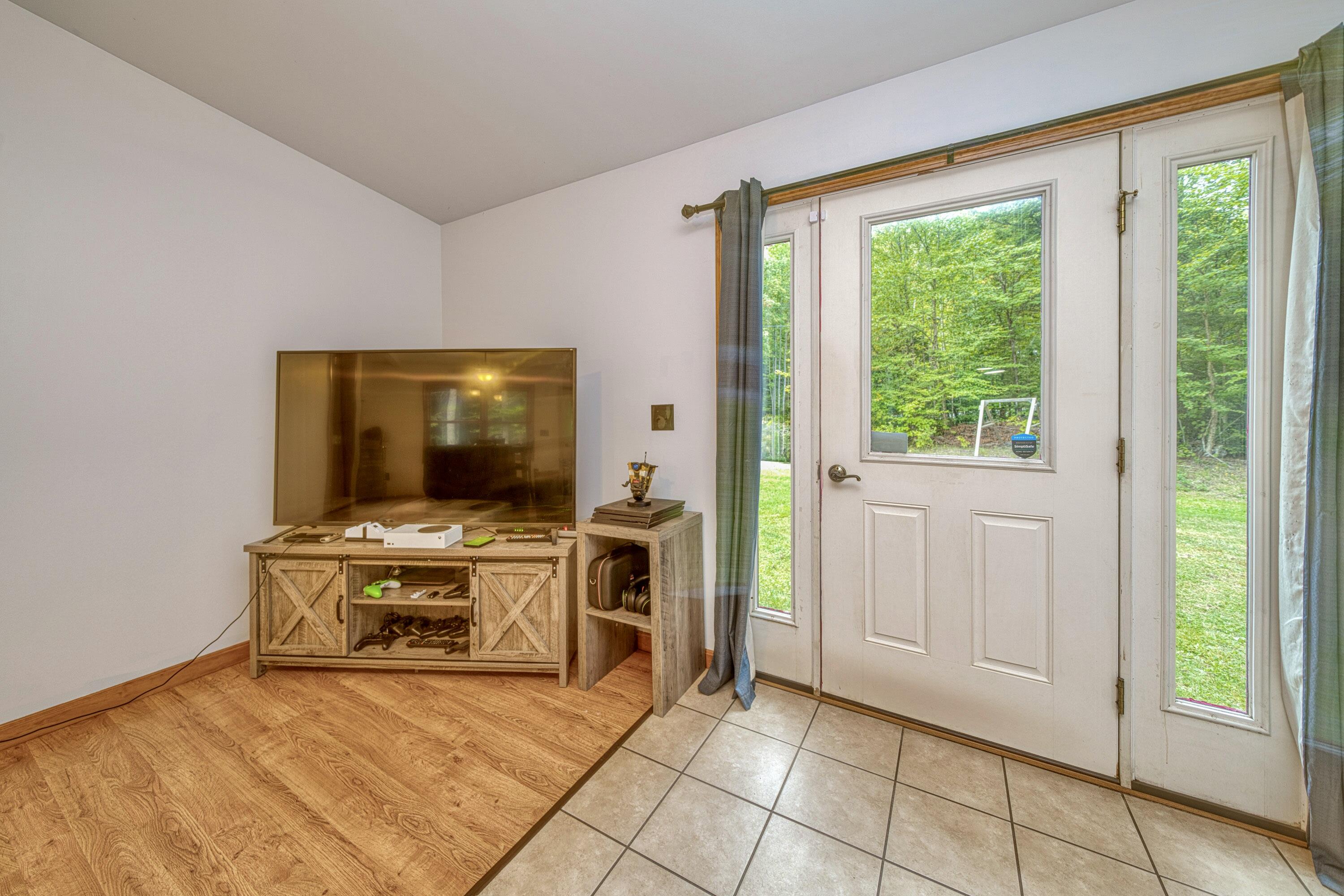 428 Works Road Jackson, ME 04921 - Photo 11 of 40 5987