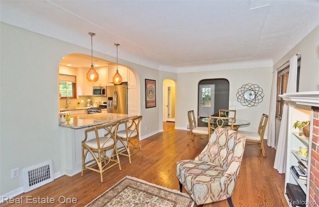 3947 Wakefield Road Berkley, MI 48072 - Photo 9 of 40 _MG_9747.jpg