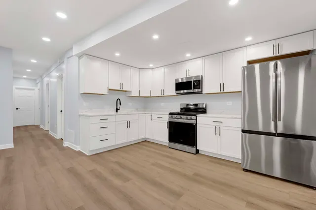 $2,800 | 2329 North Geneva Terrace, Unit G, Chicago, IL 60614