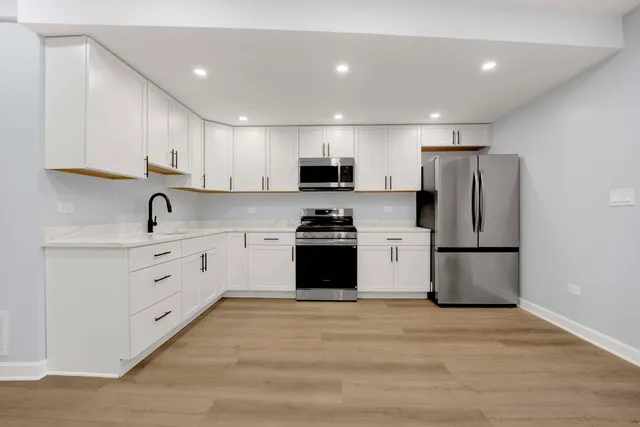 $2,800 | 2329 North Geneva Terrace, Unit G, Chicago, IL 60614