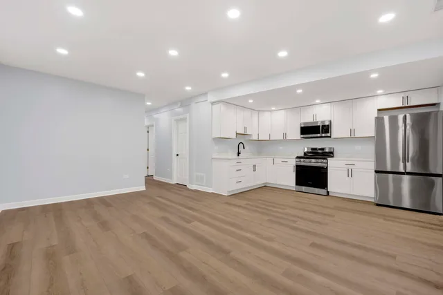 $2,800 | 2329 North Geneva Terrace, Unit G, Chicago, IL 60614