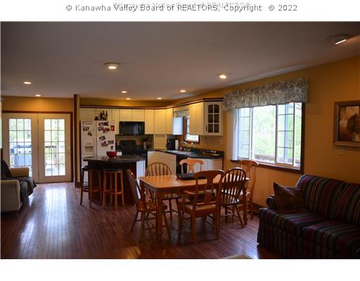 236 Nature's Way Ripley, WV 25271 - Photo 2 of 12 Kitchen.