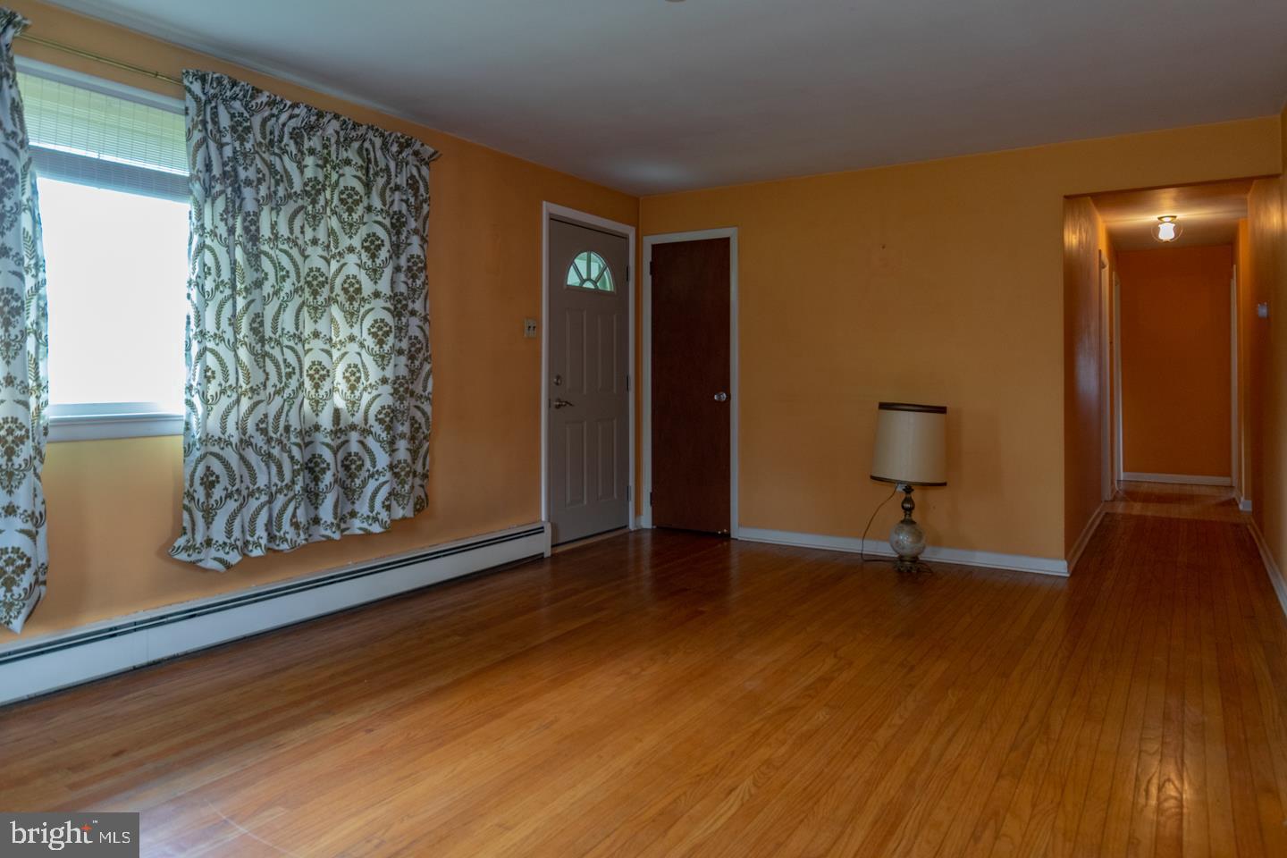 417 Cowpath Road Hatfield, PA 19440 - Photo 3 of 28 Living Room