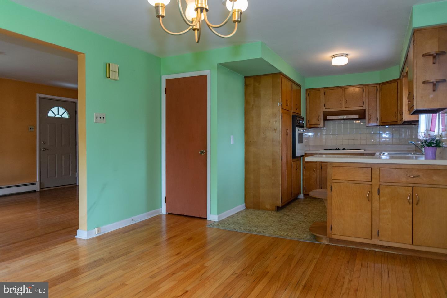 417 Cowpath Road Hatfield, PA 19440 - Photo 8 of 28 Kitchen