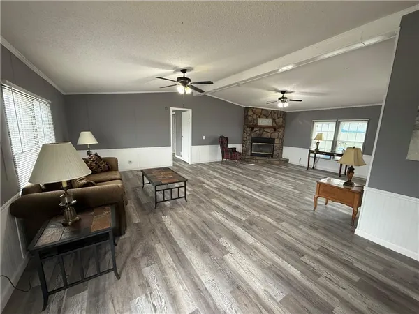 $175,000 | 16007 Oval Avenue, Altamont, MO 64620