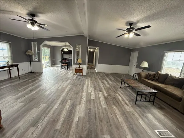 $175,000 | 16007 Oval Avenue, Altamont, MO 64620