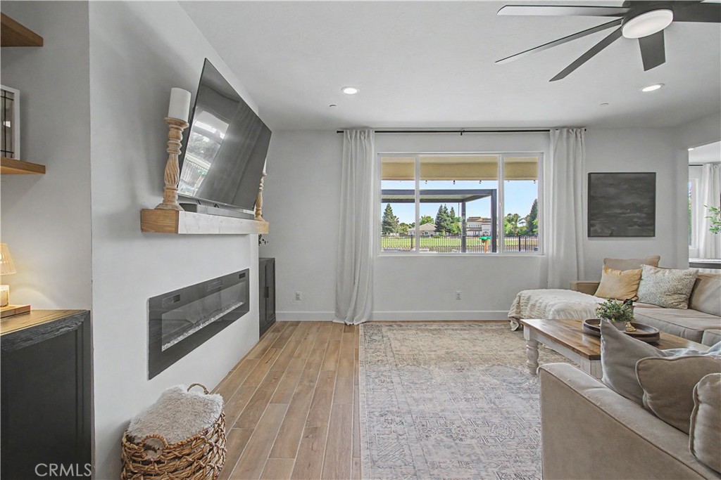 13195 Ridgewood Way Chowchilla, CA 93610 - Photo 6 of 40