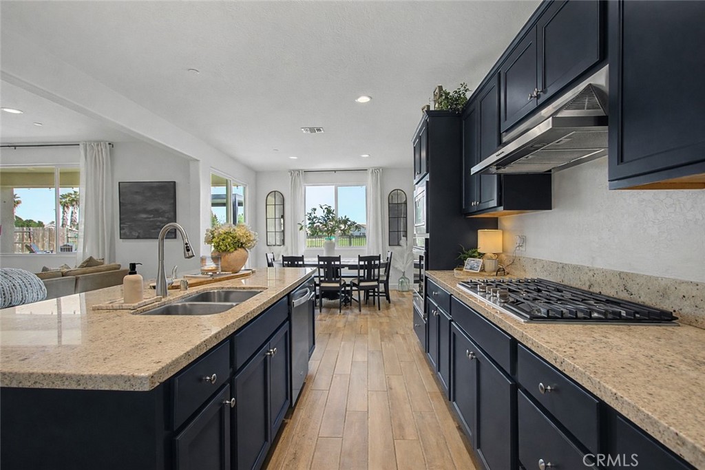 13195 Ridgewood Way Chowchilla, CA 93610 - Photo 9 of 40