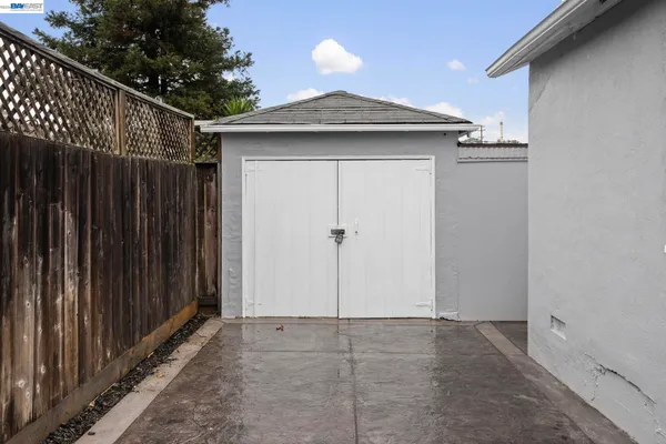 $1,399,000 | 251 Aviador Avenue, Millbrae, CA 94030