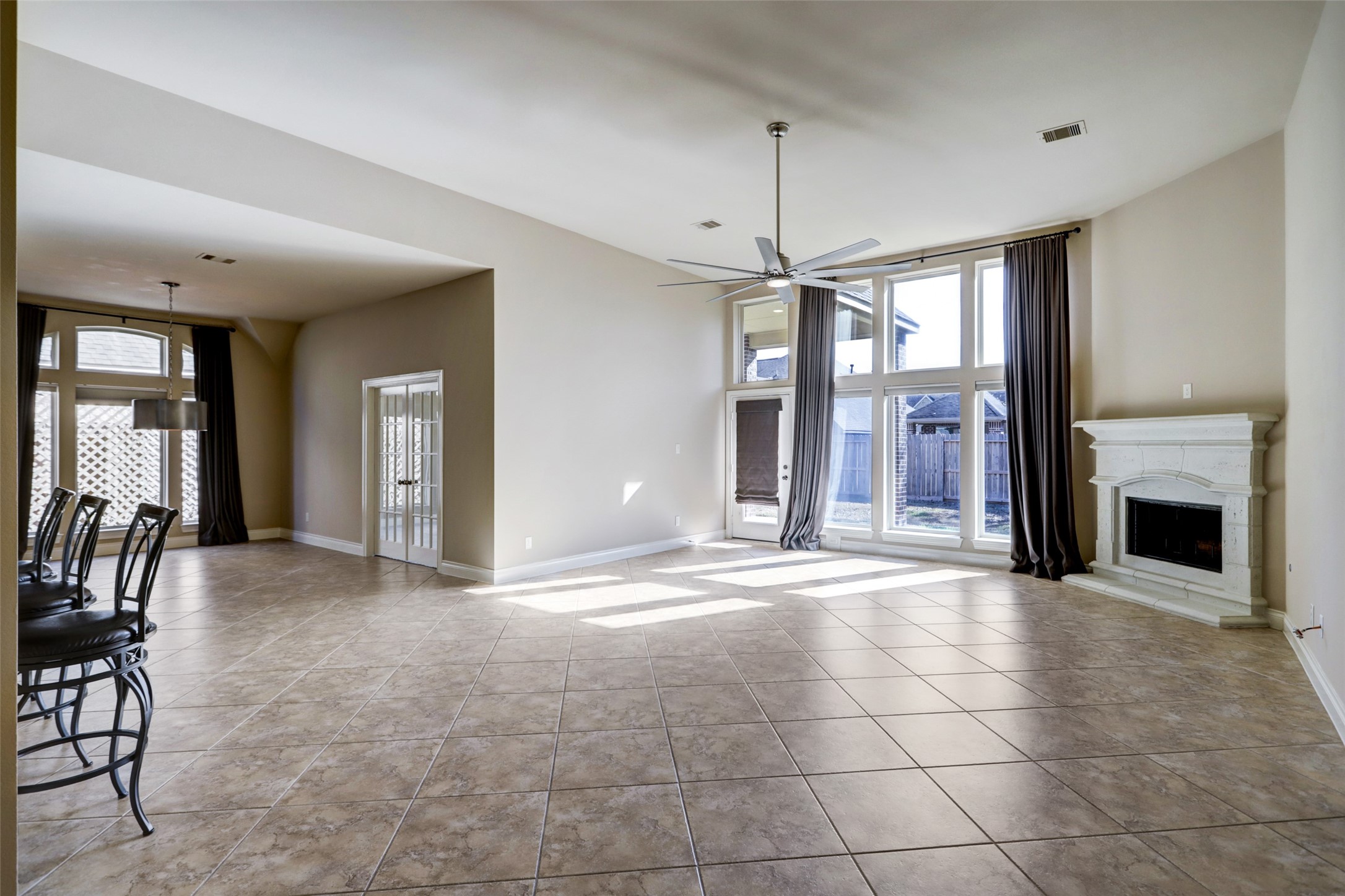 13506 Breakwater Path Loop Houston, TX 77044 - Photo 11 of 42 View of the open living and breakfast nook. Making a great space for entertaining.