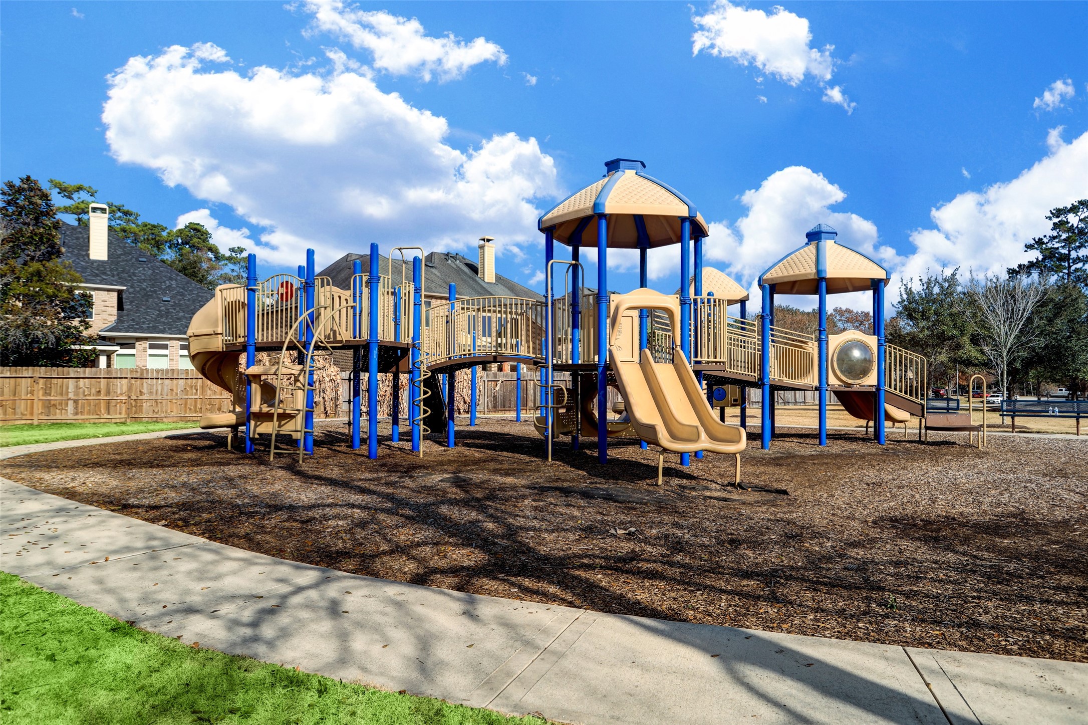 13506 Breakwater Path Loop Houston, TX 77044 - Photo 39 of 42 Community playground