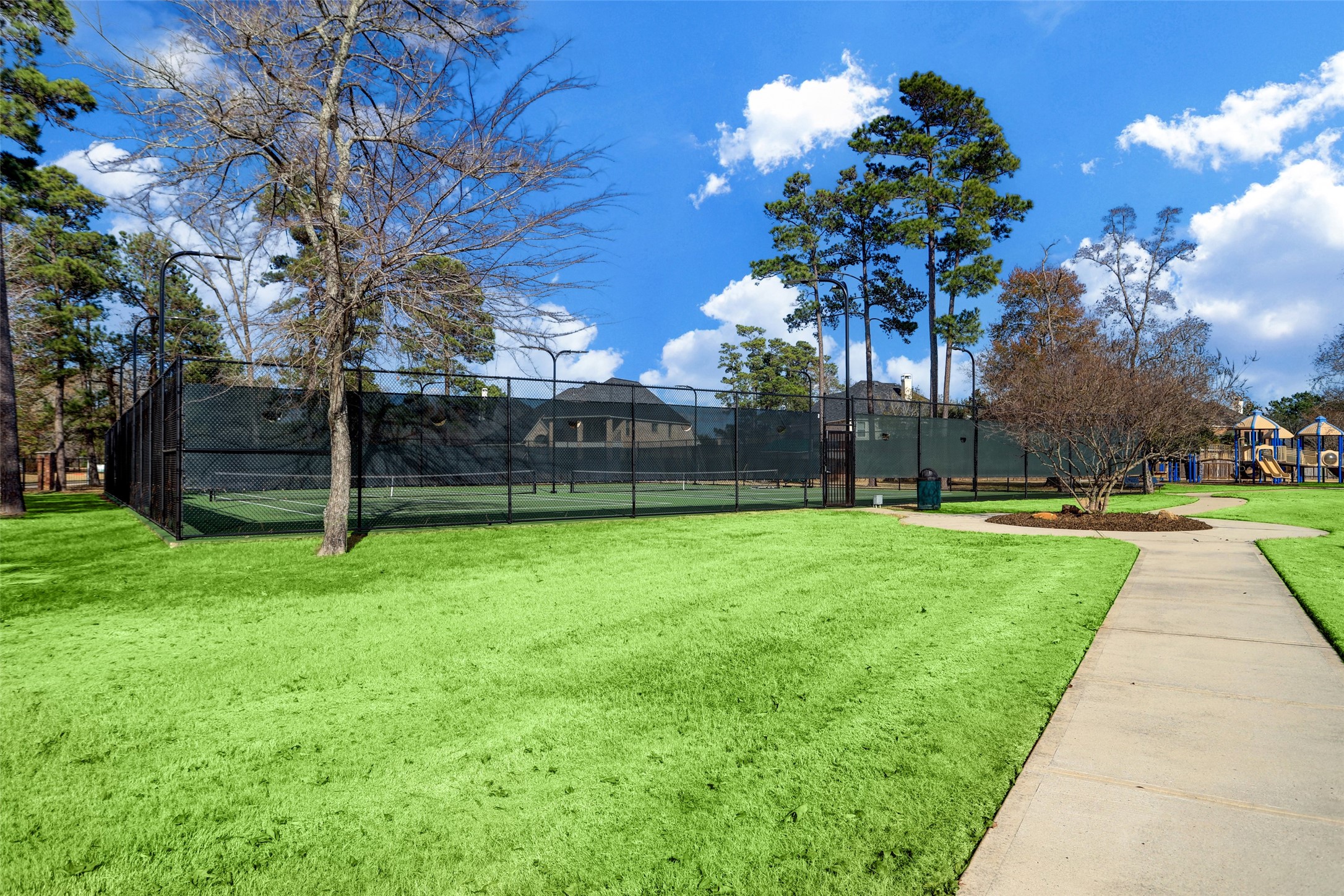 13506 Breakwater Path Loop Houston, TX 77044 - Photo 40 of 42 Community tennis courts
