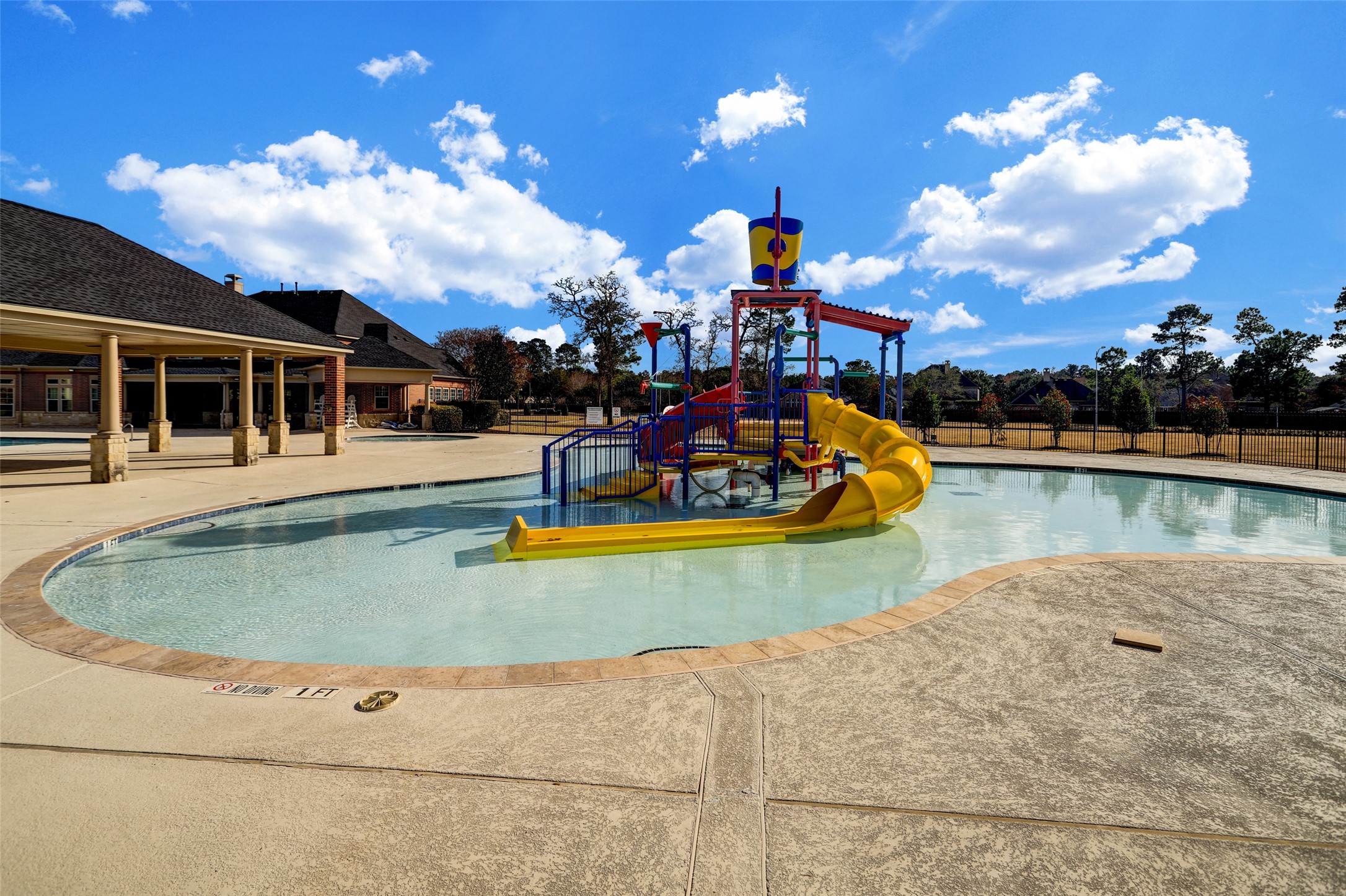 13506 Breakwater Path Loop Houston, TX 77044 - Photo 42 of 42 Community splash pad
