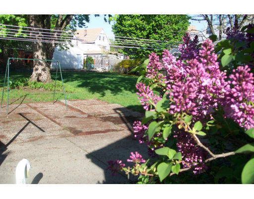 14 Claremont Street Springfield, MA 01108 - Photo 2 of 3 Gallery Image 2
