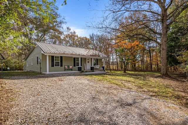 $249,900 | 1011 South Spring Street, Manchester, TN 37355