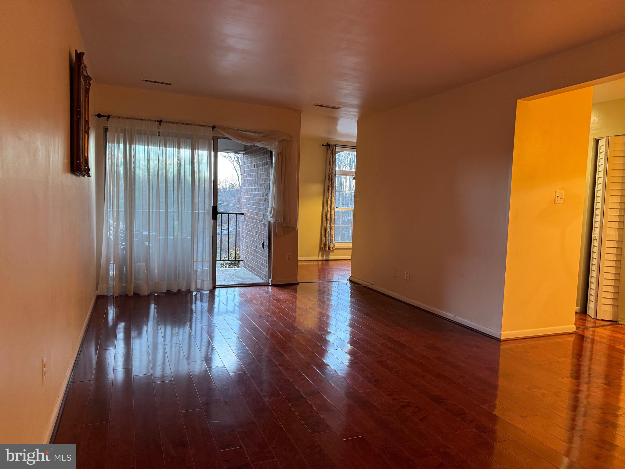 8300 Tobin Road, Unit 31 Annandale, VA 22003 - Photo 6 of 16 Gallery Image 6