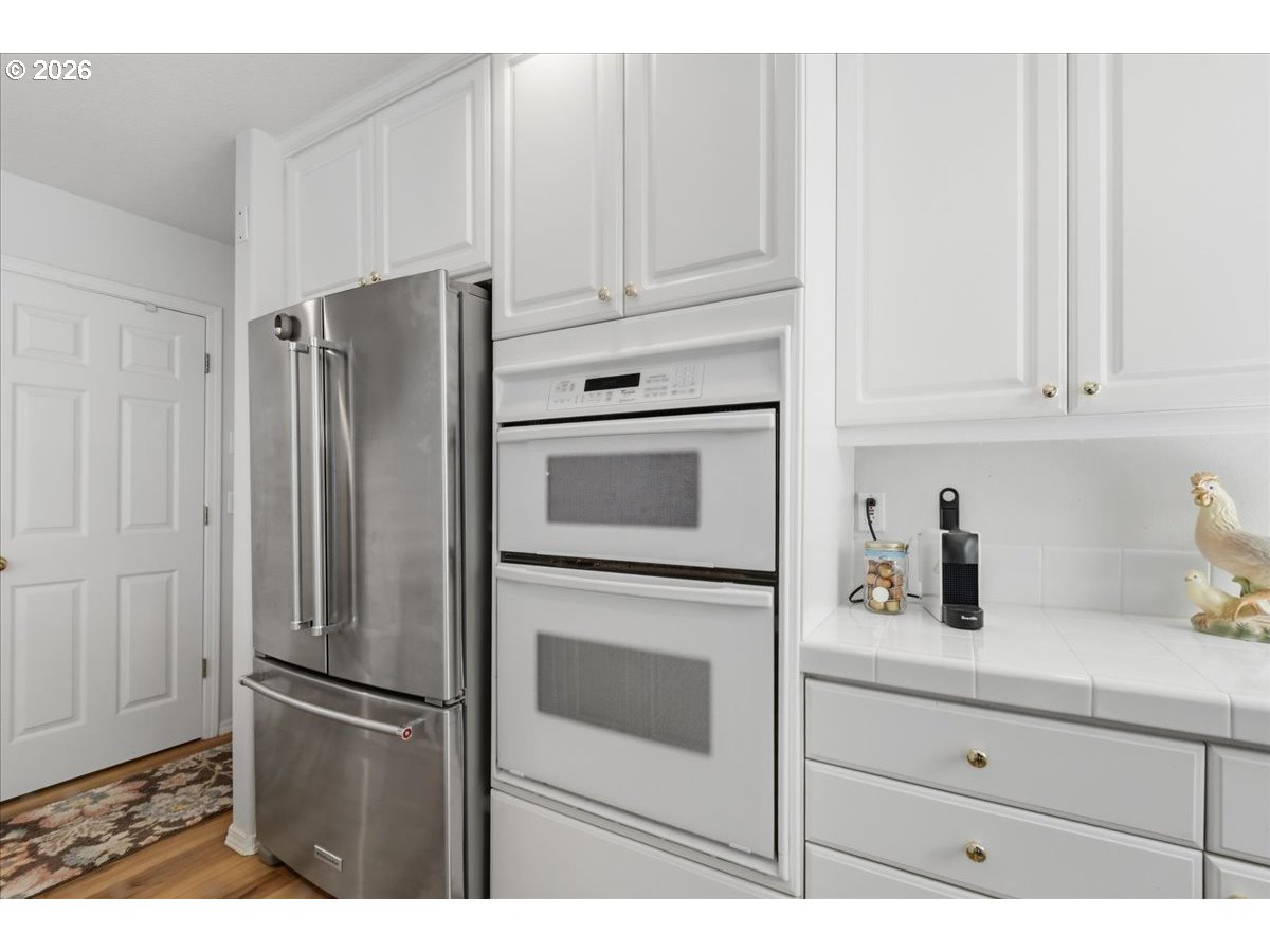 425 Northeast Roth Street Portland, OR 97211 - Photo 12 of 34 Gallery Image 12