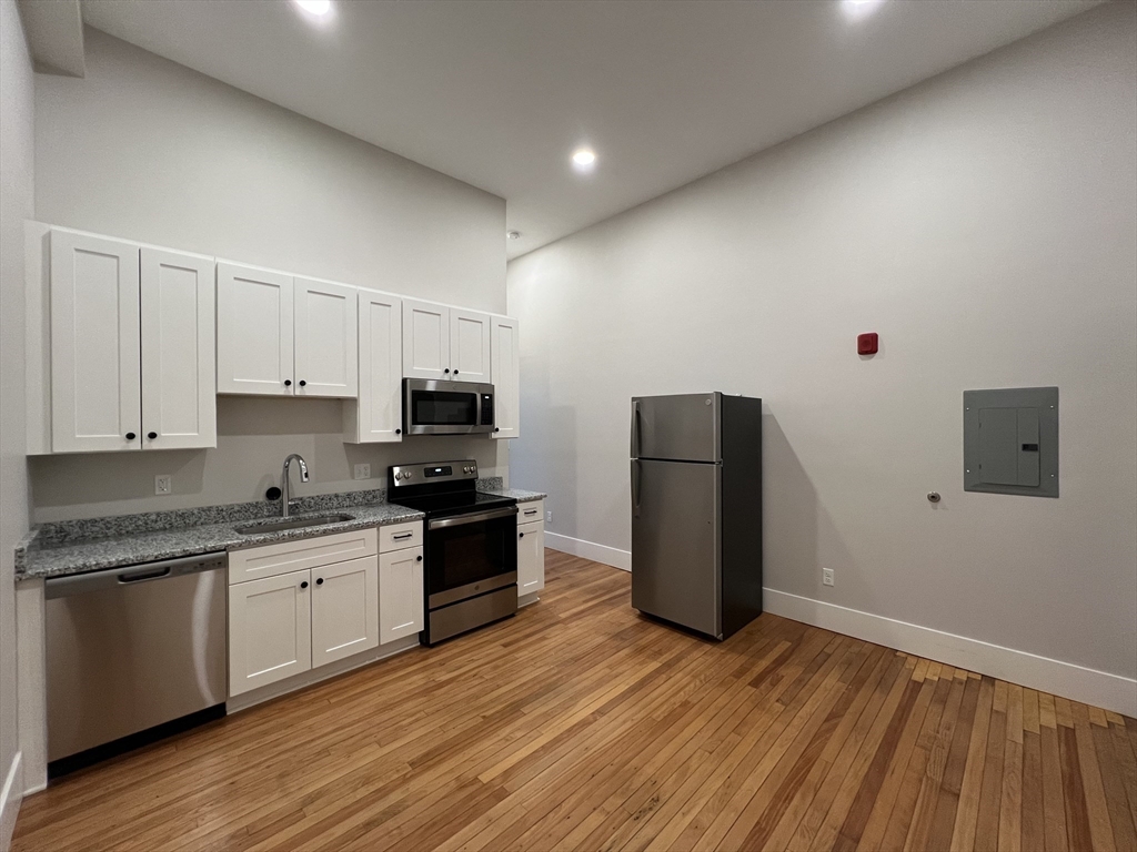 34 St Joseph Street, Unit 33 Fall River, MA 02723 - Photo 2 of 15