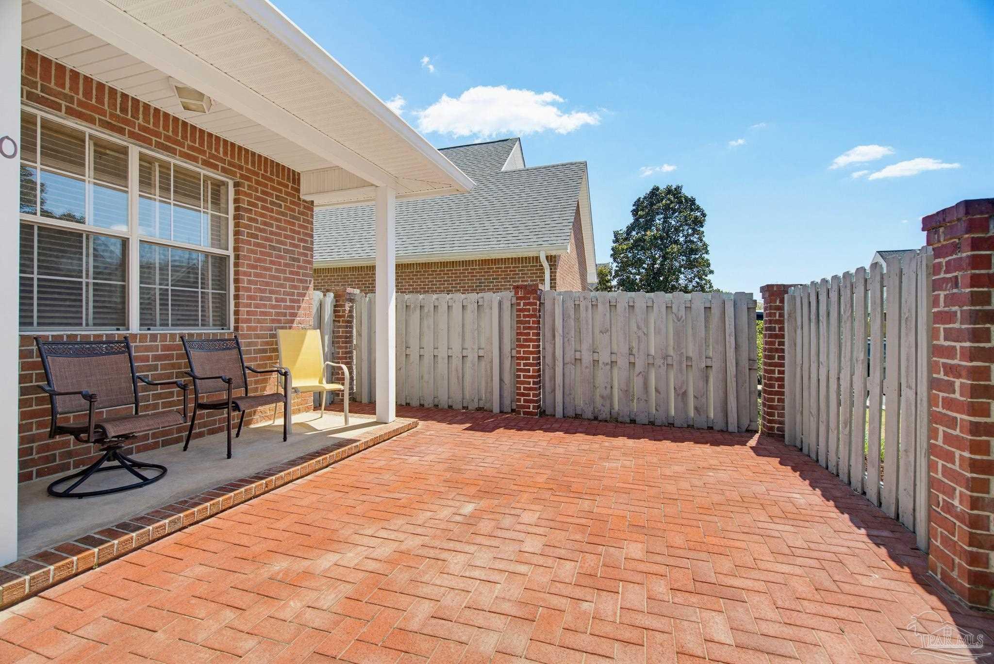 60 Culpepper Street Cantonment, FL 32533 - Photo 3 of 32