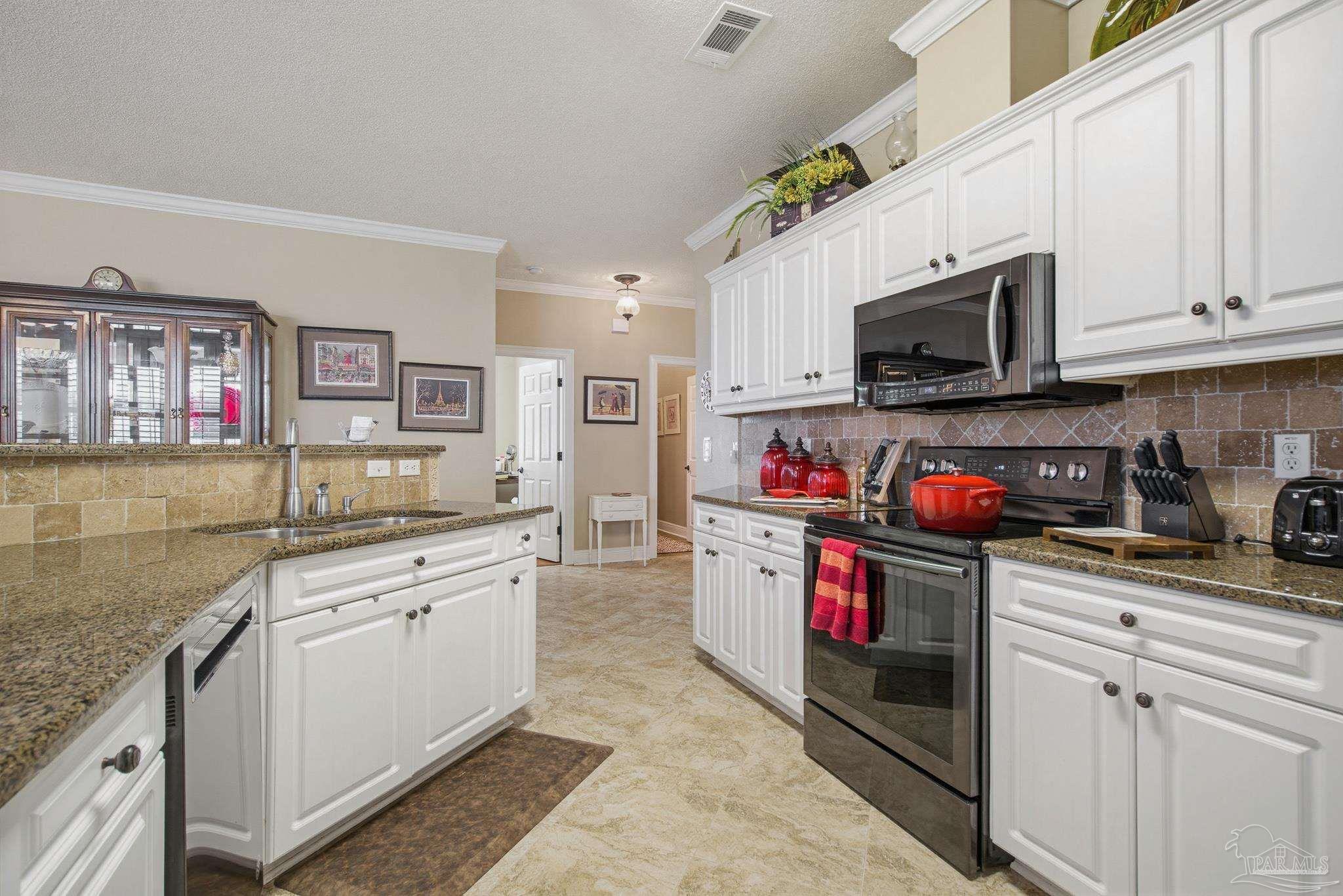 60 Culpepper Street Cantonment, FL 32533 - Photo 6 of 32