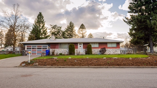 904 South Edgerton Road Spokane, WA 99212 - Photo 1 of 20