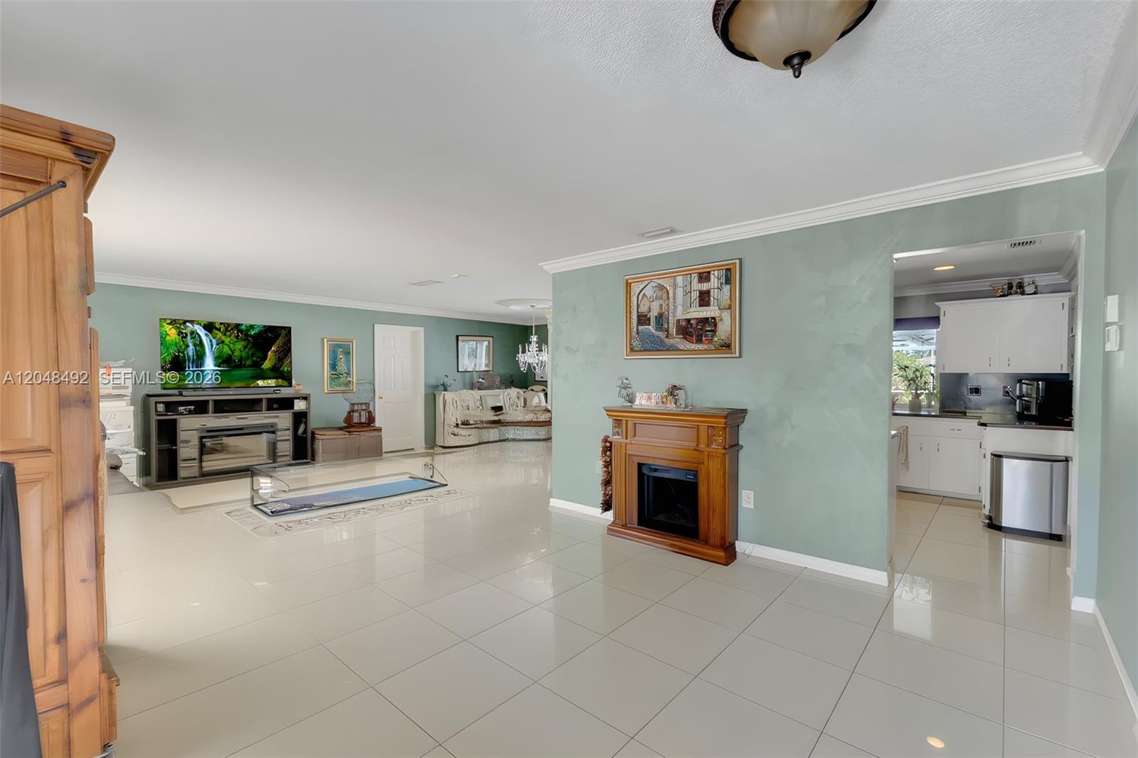 2480 Northeast 46th Street Lighthouse Point, FL 33064 - Photo 4 of 41