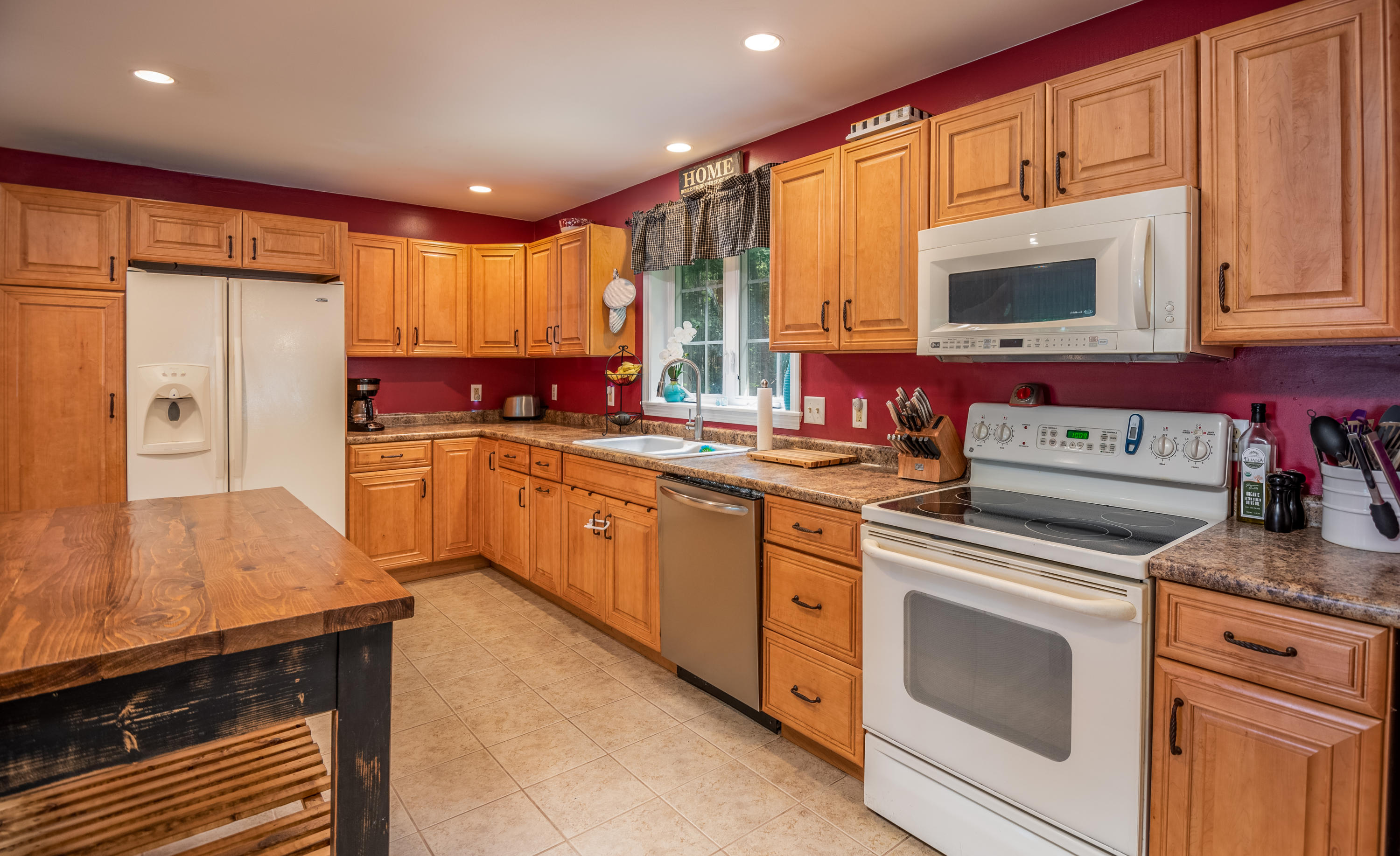 24 Yeaton Hill Road Springvale, ME 04083 - Photo 8 of 20 kit1-1