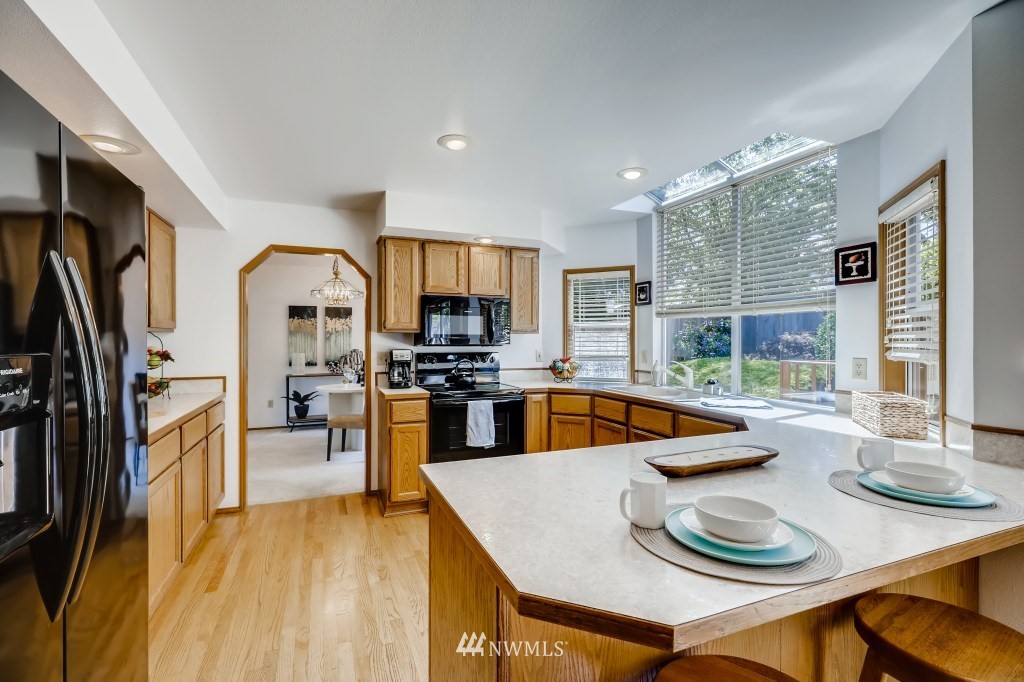 18831 132nd Place Southeast Renton, WA 98058 - Photo 8 of 22 Gallery Image 8