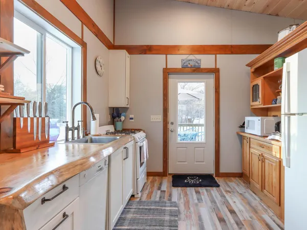 $450,000 | N3711 Highway 152, Wautoma, WI 54982