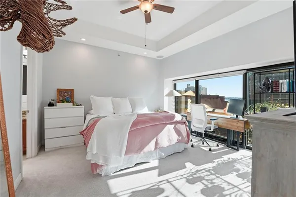 $389,500 | 1101 Walnut Street, Unit 907, Kansas City, MO 64106