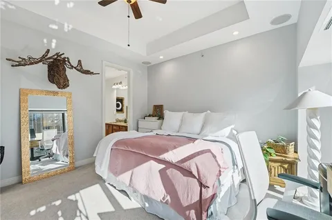 $389,500 | 1101 Walnut Street, Unit 907, Kansas City, MO 64106