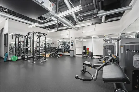 $389,500 | 1101 Walnut Street, Unit 907, Kansas City, MO 64106