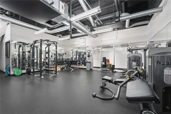 $389,500 | 1101 Walnut Street, Unit 907, Kansas City, MO 64106