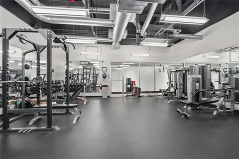 $389,500 | 1101 Walnut Street, Unit 907, Kansas City, MO 64106