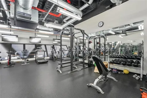 $389,500 | 1101 Walnut Street, Unit 907, Kansas City, MO 64106