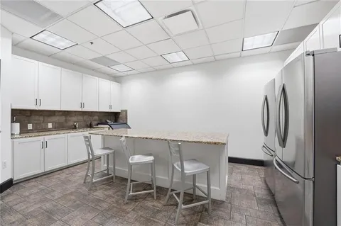 $389,500 | 1101 Walnut Street, Unit 907, Kansas City, MO 64106