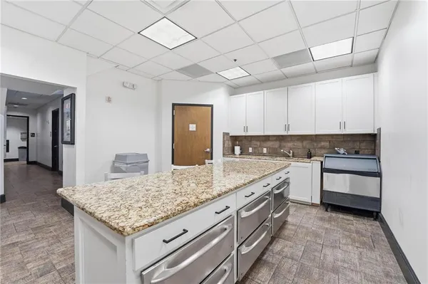 $389,500 | 1101 Walnut Street, Unit 907, Kansas City, MO 64106