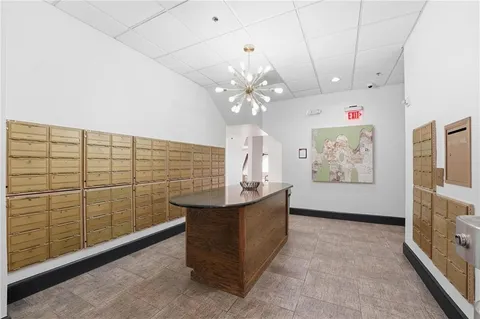 $389,500 | 1101 Walnut Street, Unit 907, Kansas City, MO 64106