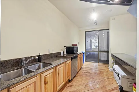 $389,500 | 1101 Walnut Street, Unit 907, Kansas City, MO 64106
