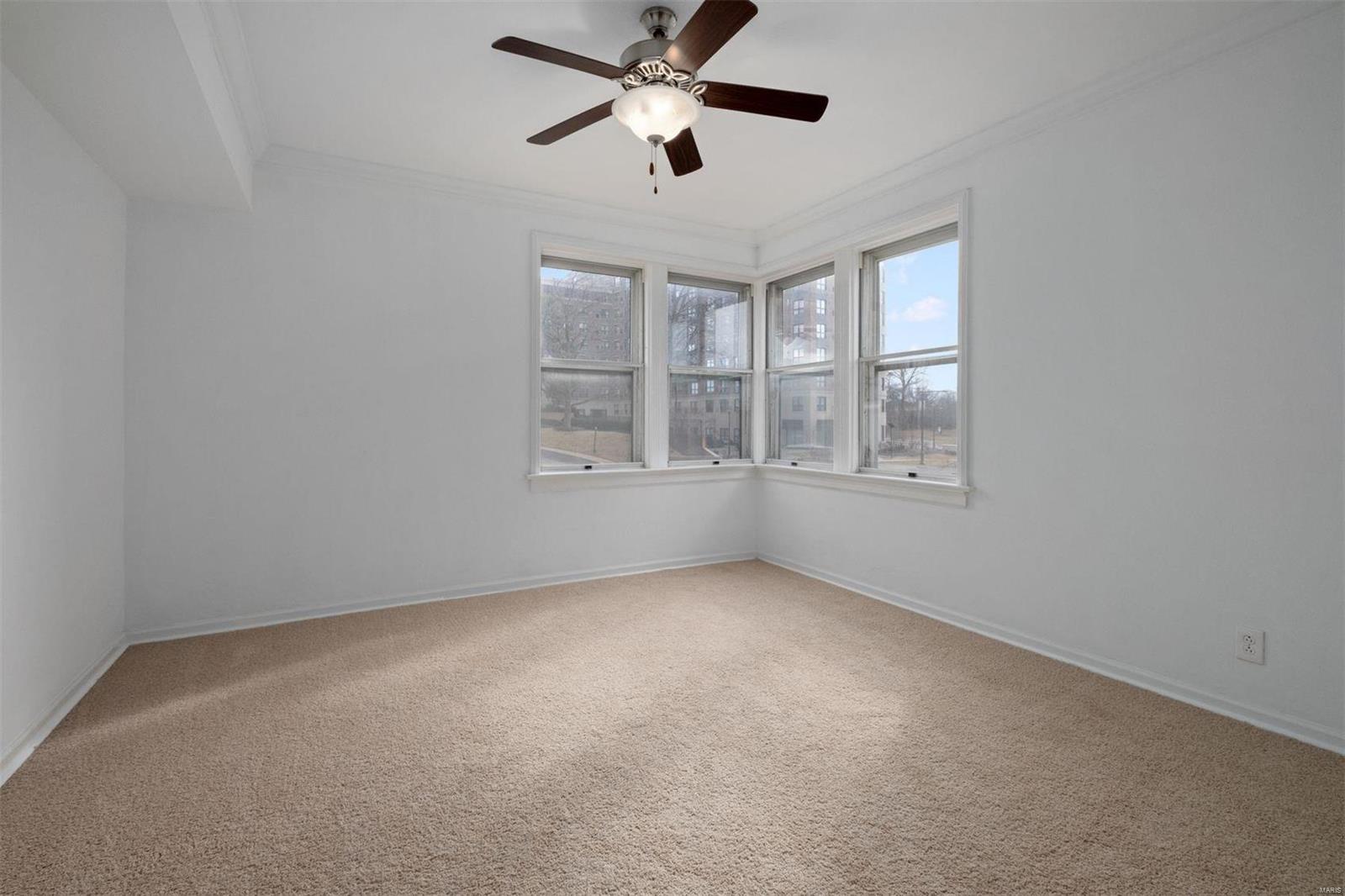 907 South Hanley Road, Unit 1 Clayton, MO 63105 - Photo 6 of 9 Gallery Image 6